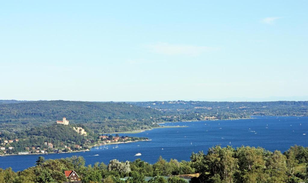 Tre Laghi Hotel Nebbiuno Εξωτερικό φωτογραφία